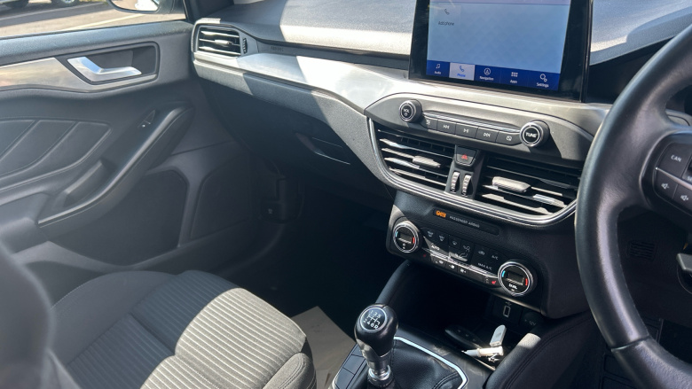 Ford Focus 1.0 EcoBoost 125 Titanium 5dr Petrol Hatchback